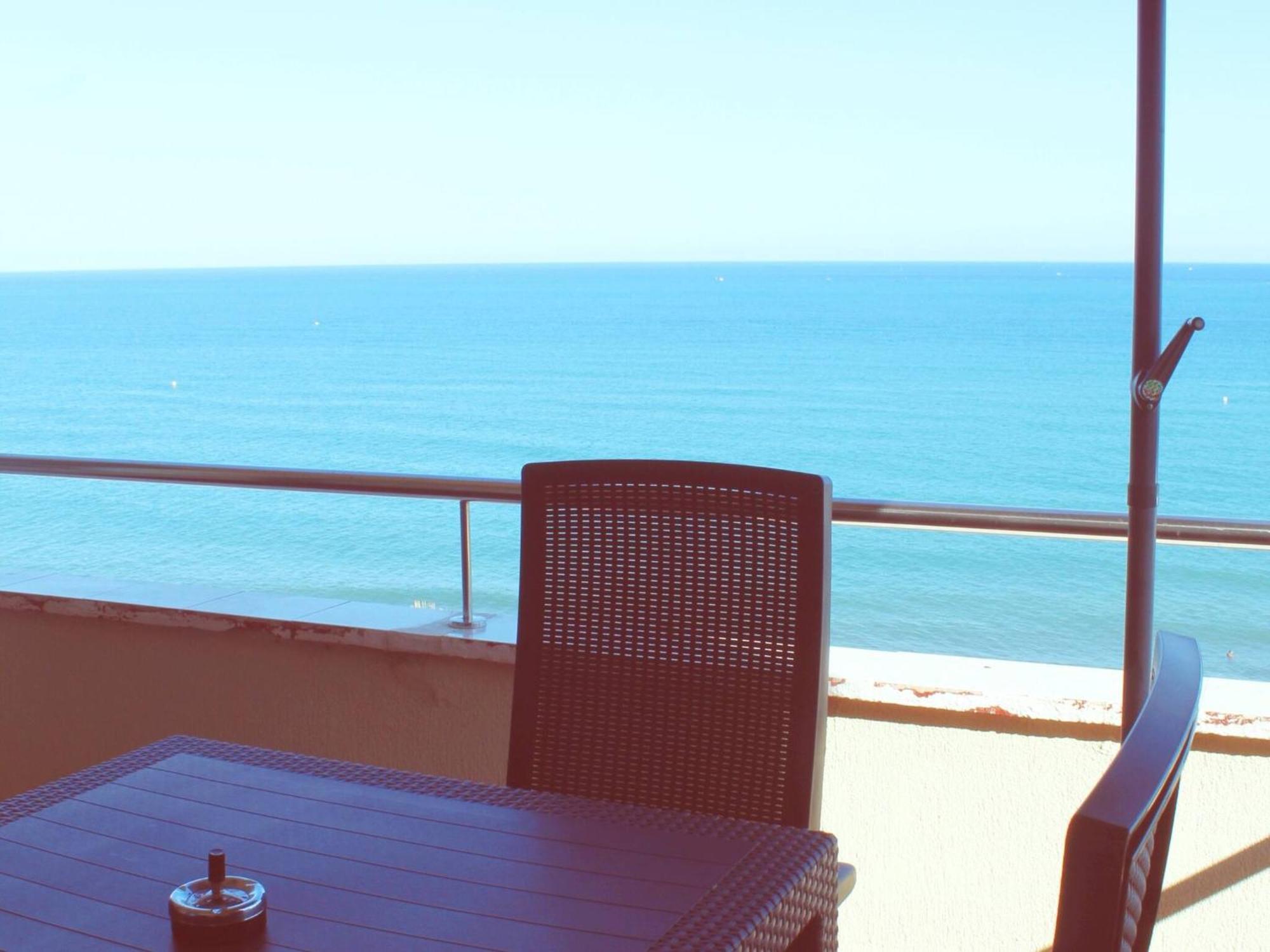 Esplendido Apartamento A Pie De Playa En Torremolinos Kültér fotó